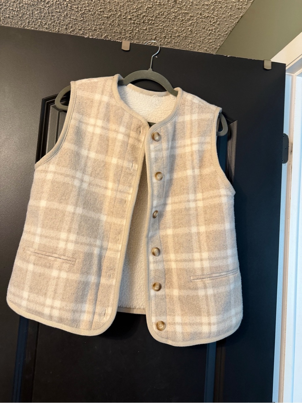 Source Unknown Beige Plaid Fleece-Lined Vest
